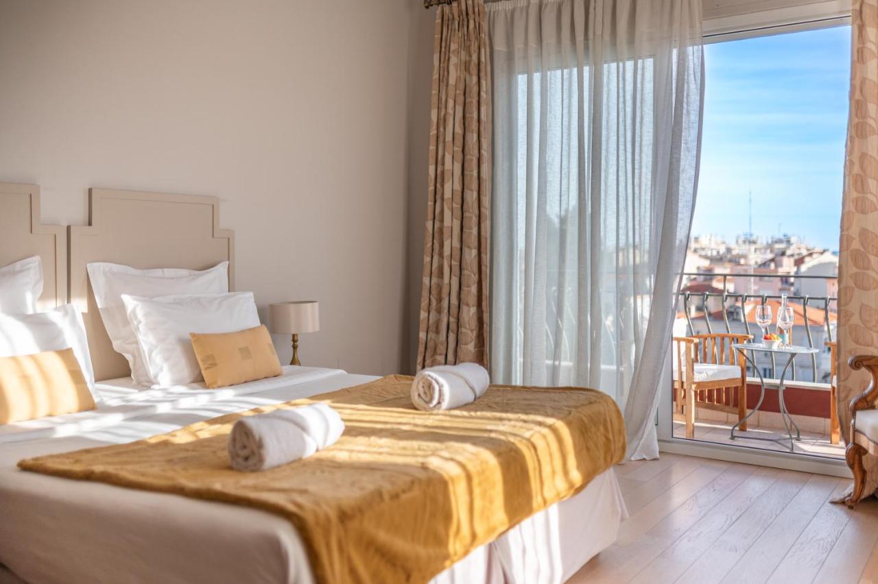 La Fabrique A Poupees - Chambres Et Appartements De Charme Au Coeur De Ментона Экстерьер фото